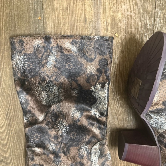 Desigual 10.5 Artistic velvet feel Heeled Boots - Black, Brown,purple NWT no box - Picture 6 of 15